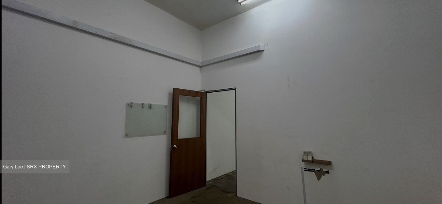 Uni-tech Centre (D22), Factory #557275571